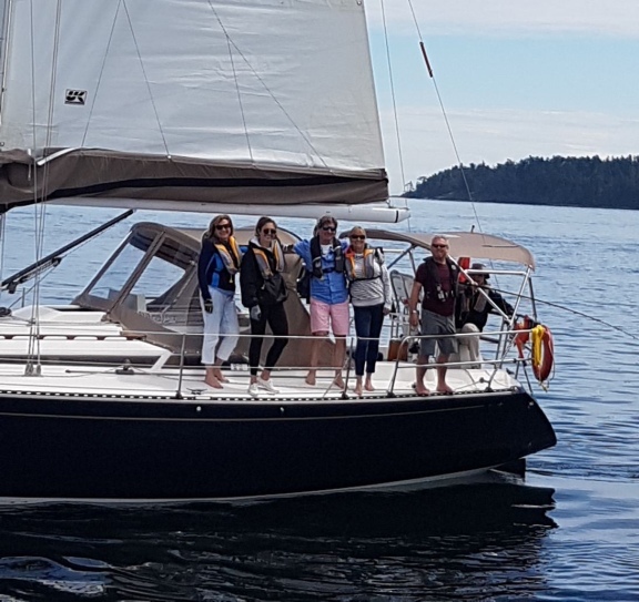 sailing-group-3